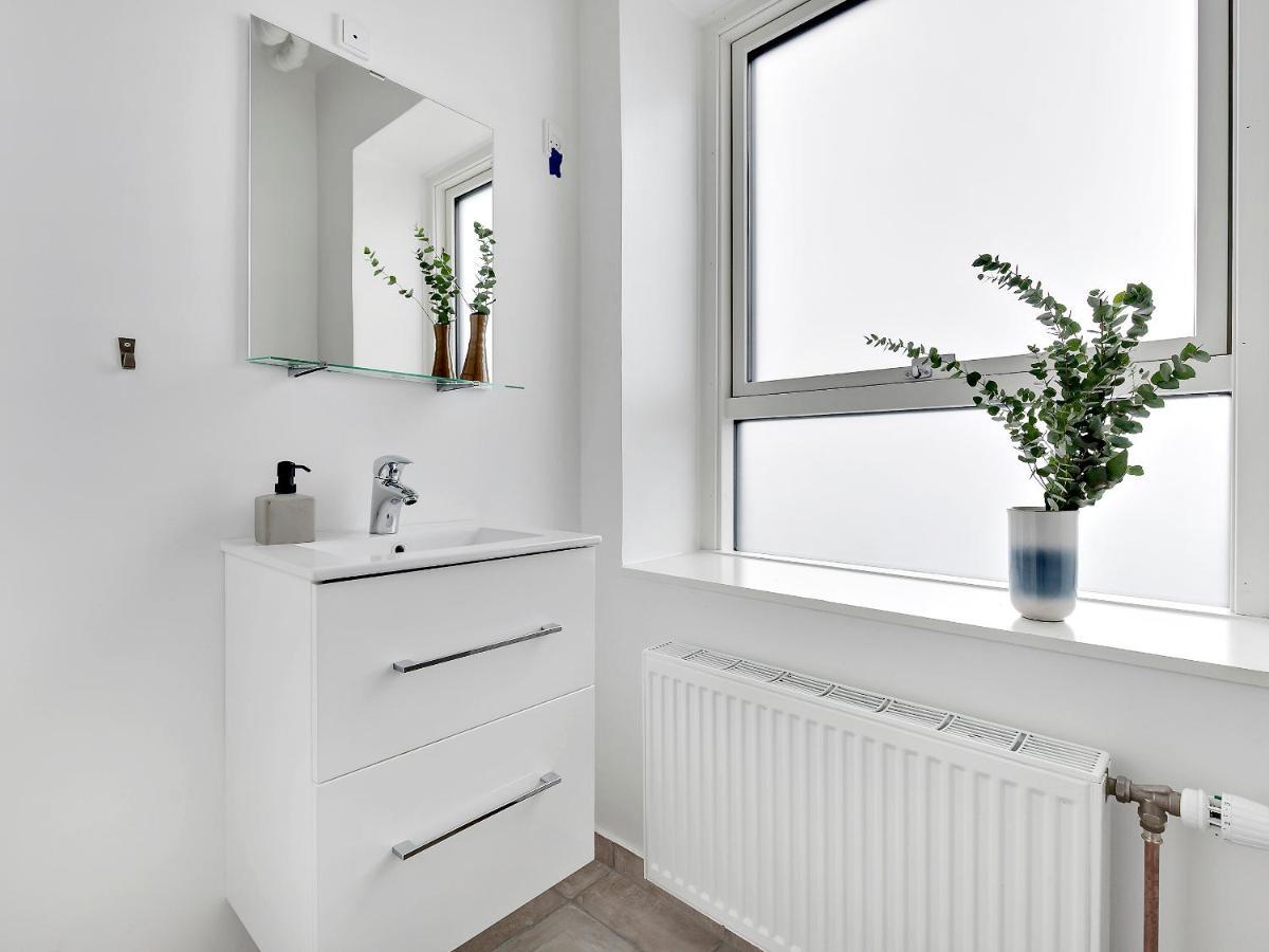 Sanders Fjord - Treasured One-Bedroom Apartment In Center Of Roskilde Exterior photo